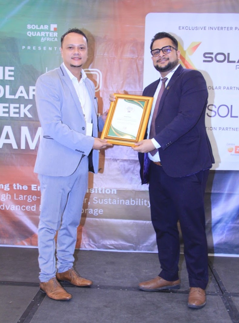 封面_图3.jpg 封面_图3.JPG