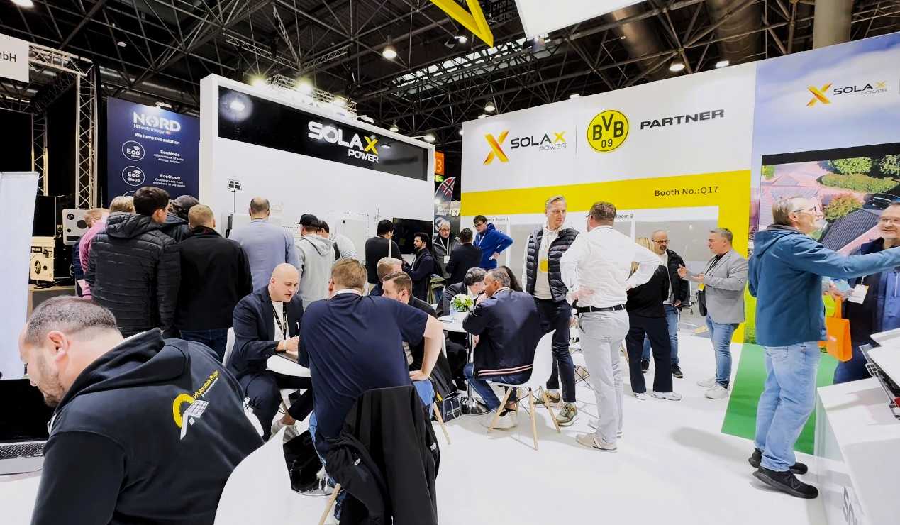 Düsseldorf_exhibition.jpg Düsseldorf_exhibition.jpg