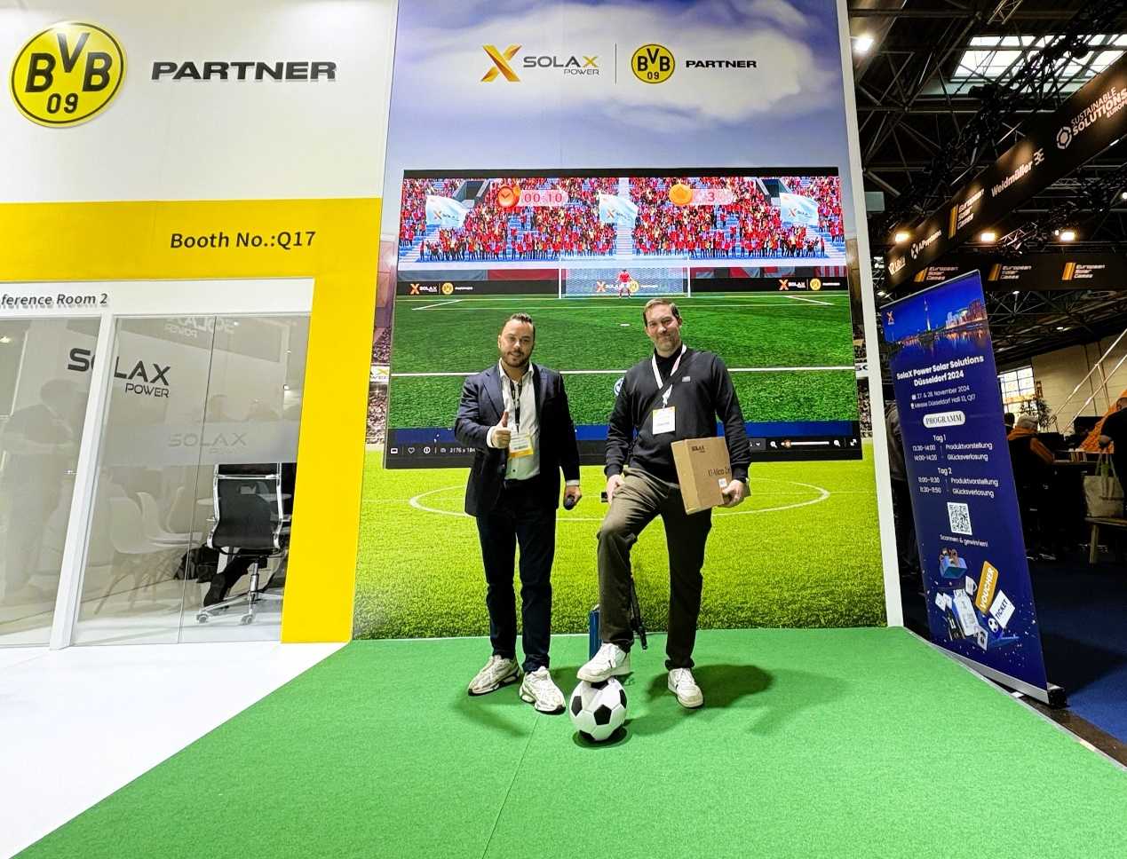 Düsseldorf_exhibition3.jpg Düsseldorf_exhibition3.jpg